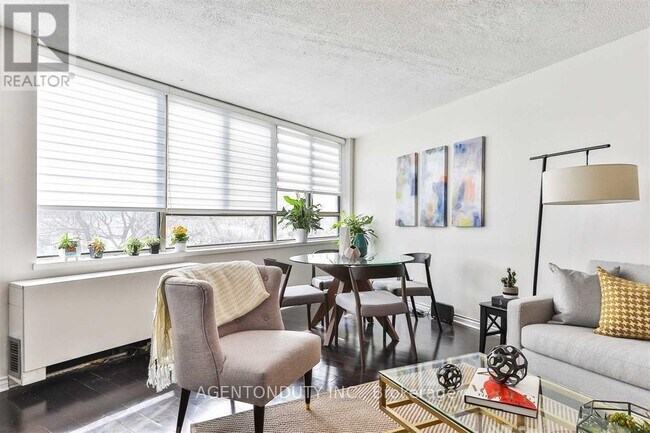 Photo - 250 Queens Quay W Unit 206