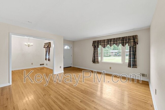 Photo - 1001 Beverly Heights Dr