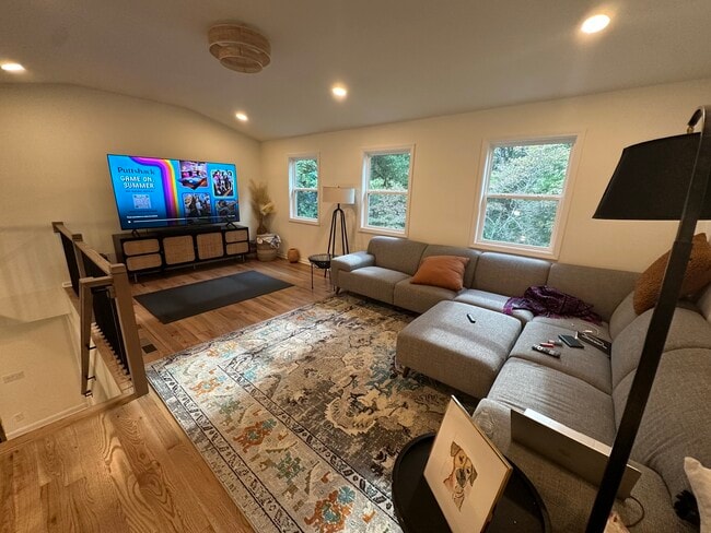 Photo - 1045 Forrest Blvd