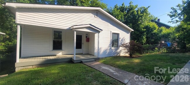 Photo - 212 E Bell St
