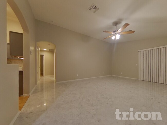 Photo - 24832 W Kowalsky Ln