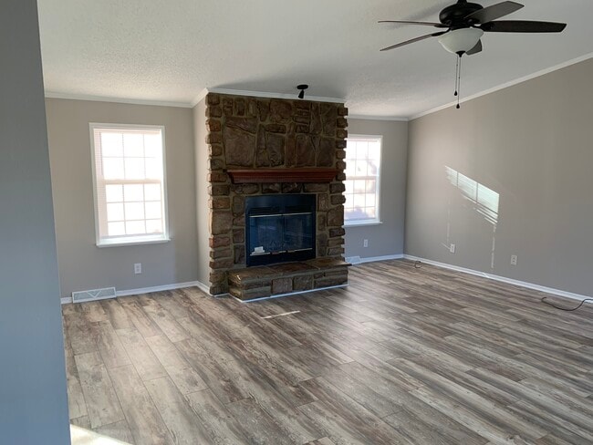 Photo - 7153 Whitney Rd