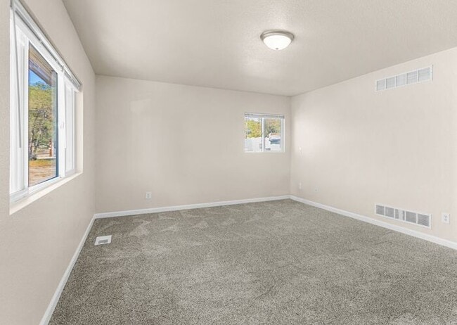 Photo - Well-Maintained 3-Bedroom Home with Modern...