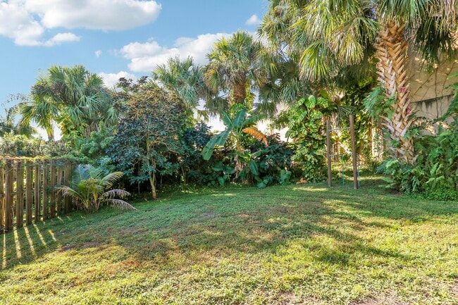 Photo - 6264 Allen St