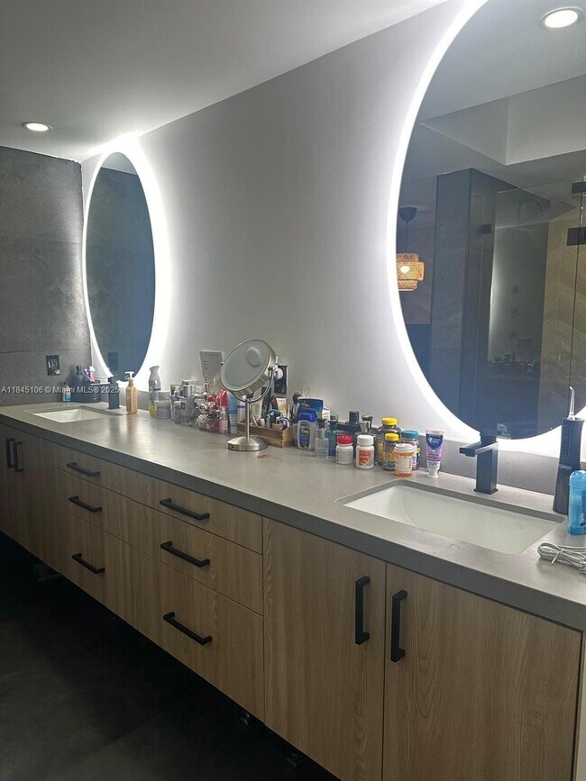 Photo - 19400 Turnberry Way Unit 1821