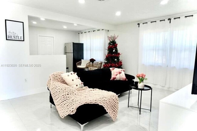 Photo - 1213 NW 6th Ave