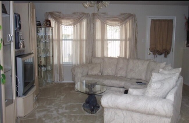 Photo - 3702 Herndon Ct