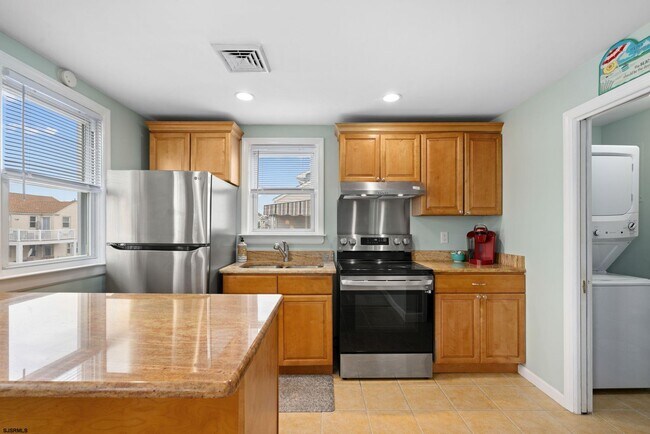 Photo - 303 N Wilson Ave Unit 2