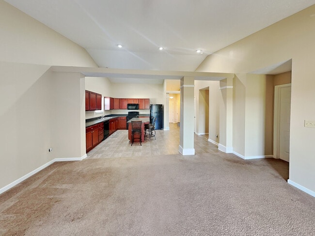 Photo - 1559 Whisler Dr