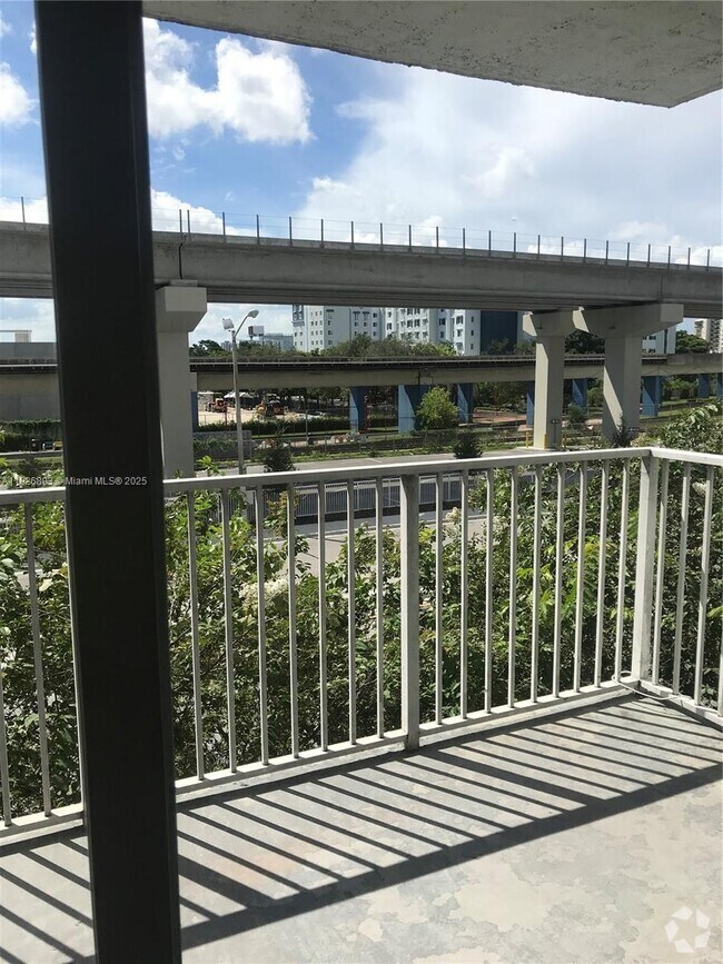 Building Photo - 850 N Miami Ave Unit W-307 Rental
