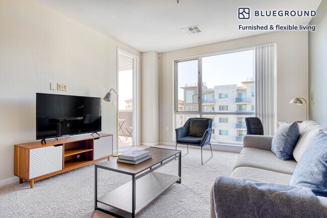 Photo - 550 Moreland Way Unidad SI FL7-ID1252