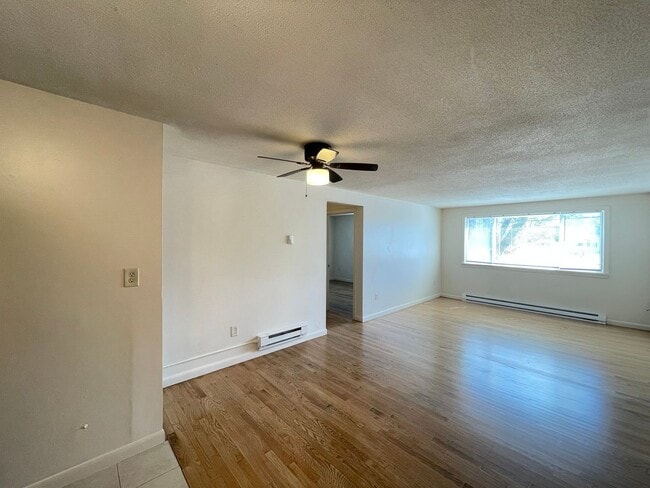 Photo - 173 Loudon Rd Unit Apt 404