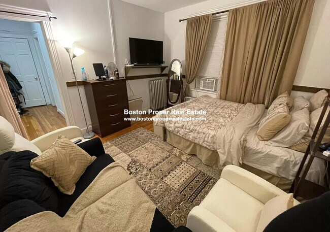 Photo - 107 Queensberry St
