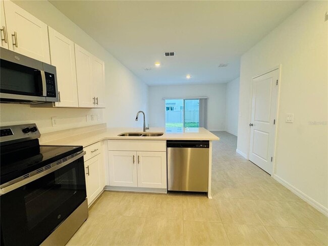 Photo - 2923 Skyline Lp