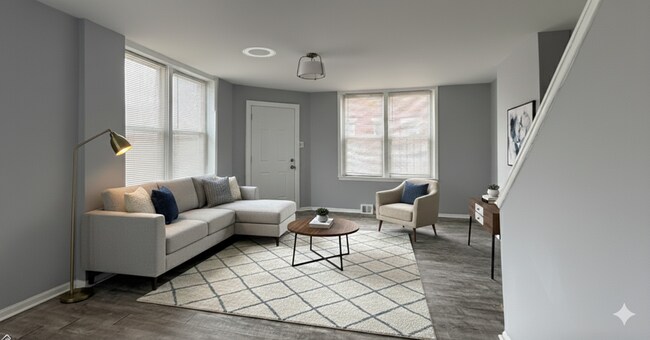 Building Photo - Grays Ferry Spacious Renovated Three Bedroom!