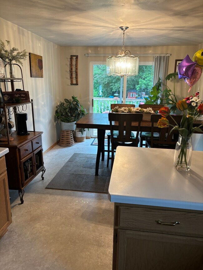 Photo - 2059 Schanock Dr