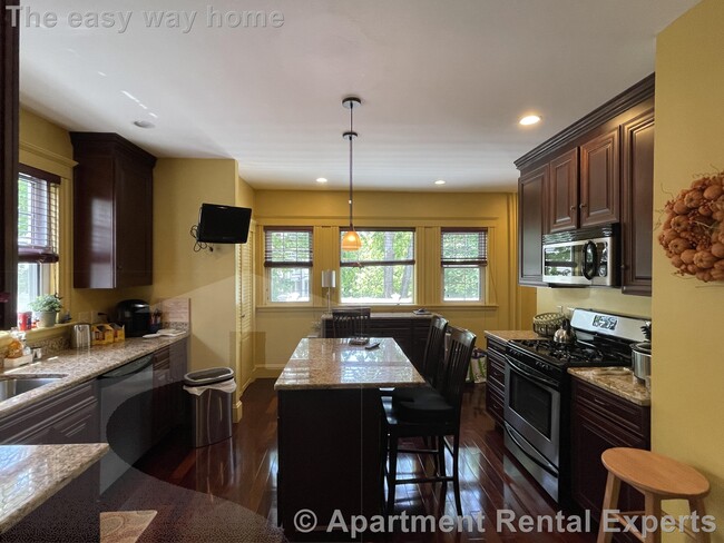 Photo - 200 Larch Rd Unidad #2