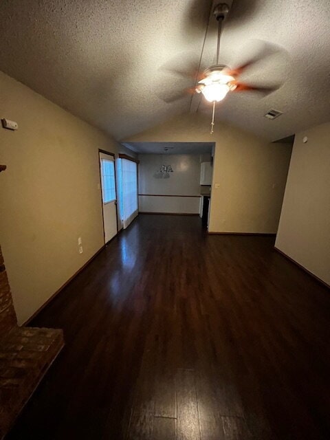 Photo - Move in Ready 2/2 with 1 car garage in Saginaw!