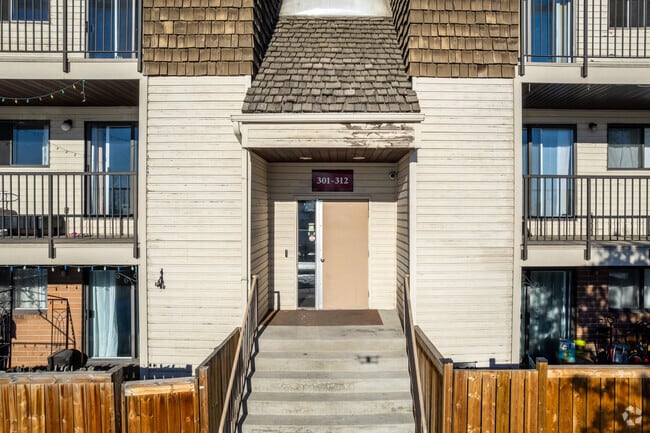 Photo - Pineridge Greene Apartments