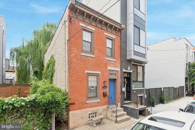 Building Photo - 2036 E Boston St Rental
