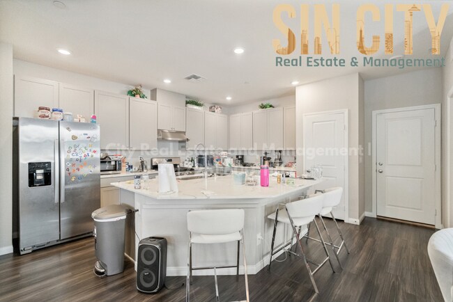 Photo - 2495 Rofrano Pl