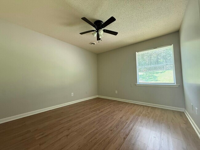 Photo - 4200 Clydesdale Dr
