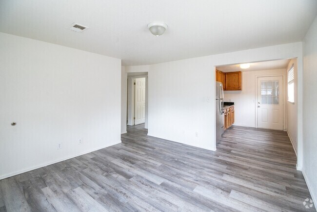 Building Photo - 1156 S Quivas St Rental