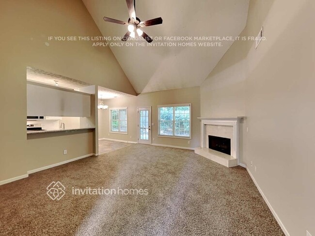 Photo - 304 Apache Dr