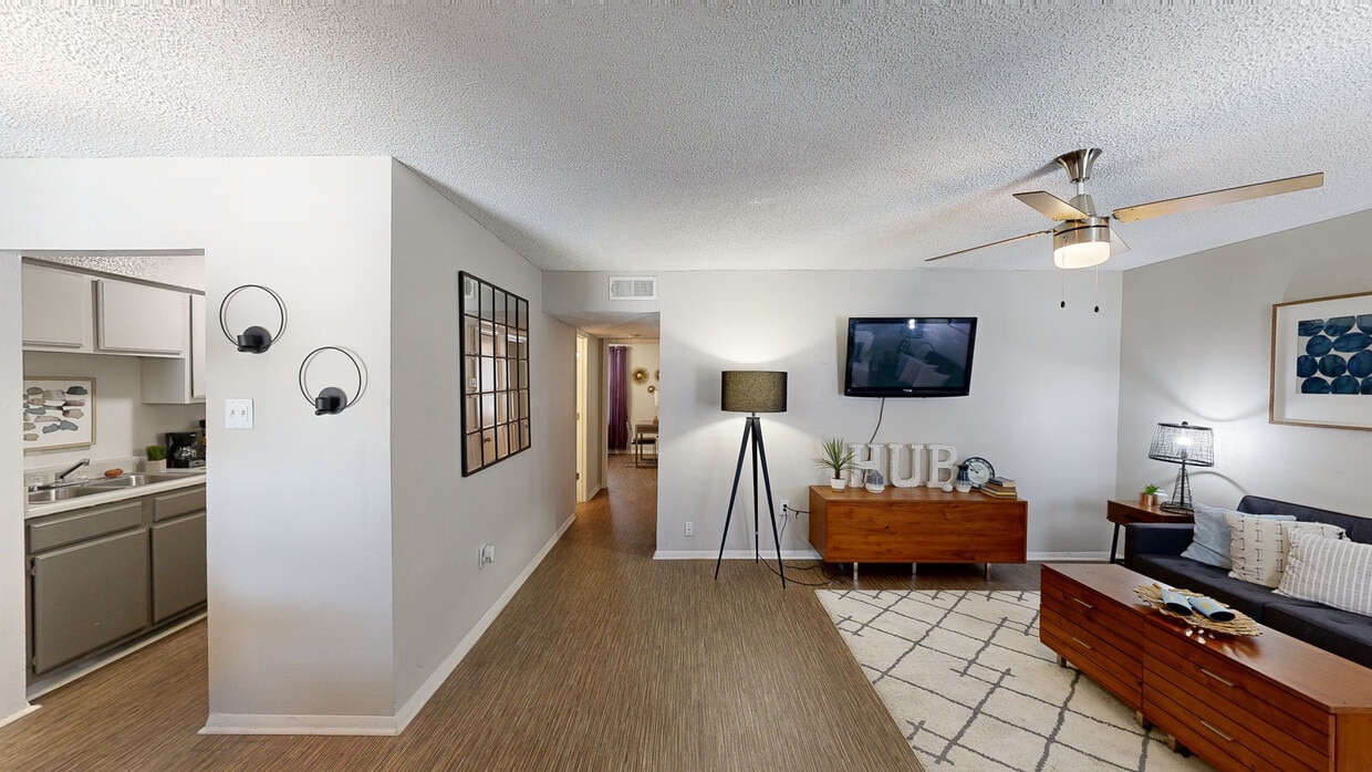 Photo - The Hub at Baton Rouge-Under New Management Apartments