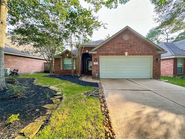 27 Auburn Path Dr