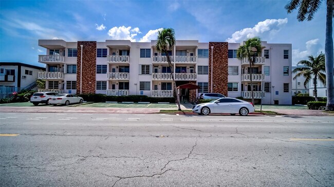 Photo - 1150 Euclid Ave Unit 111