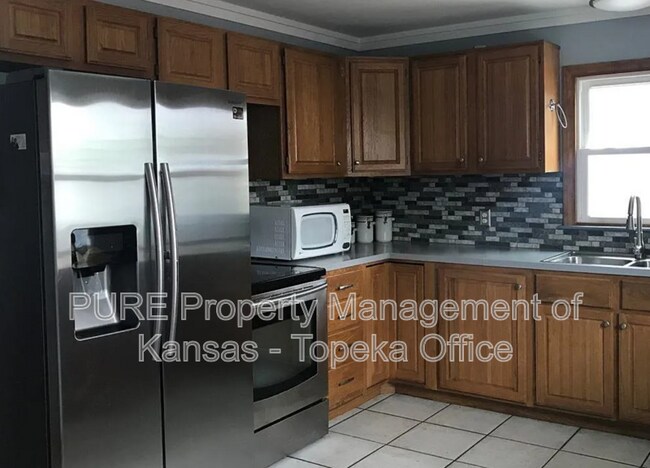 Photo - 3520 SW Brendan Ave