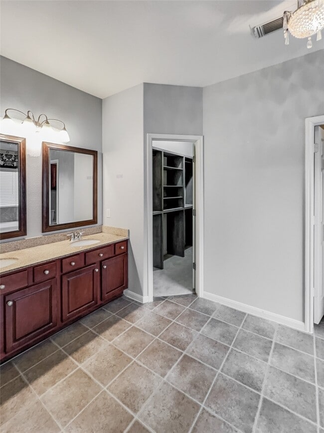 Photo - 20326 Linshire Dr