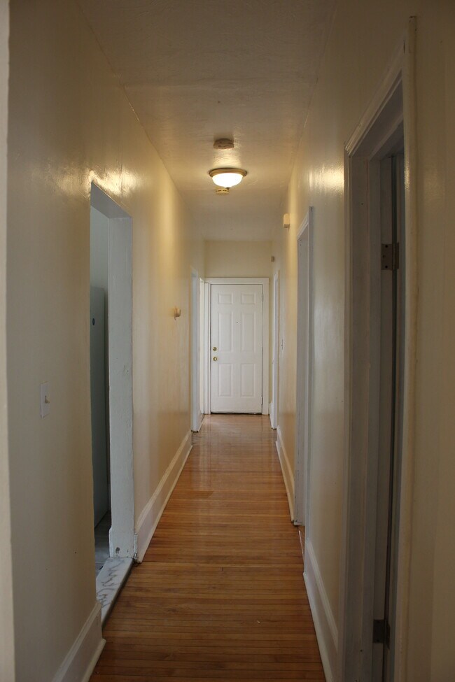 Photo - 3 Goddard Rd Unit 2