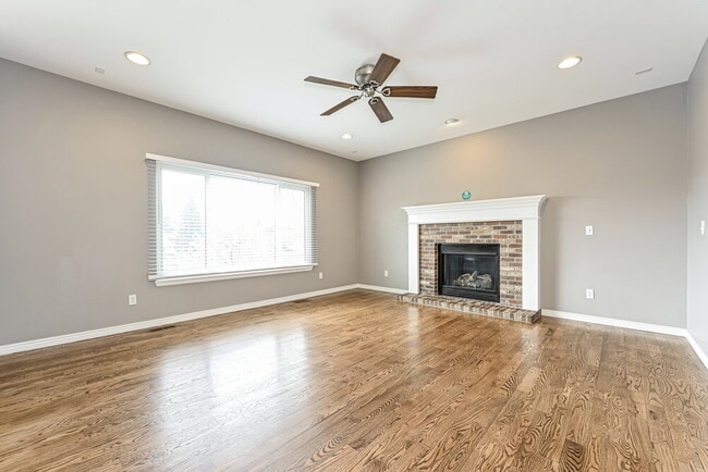 Photo - 858 Sundown Dr