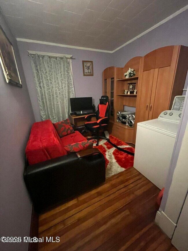 Photo - 240-242-242 Vrooman Ave Unit 2nd Floor