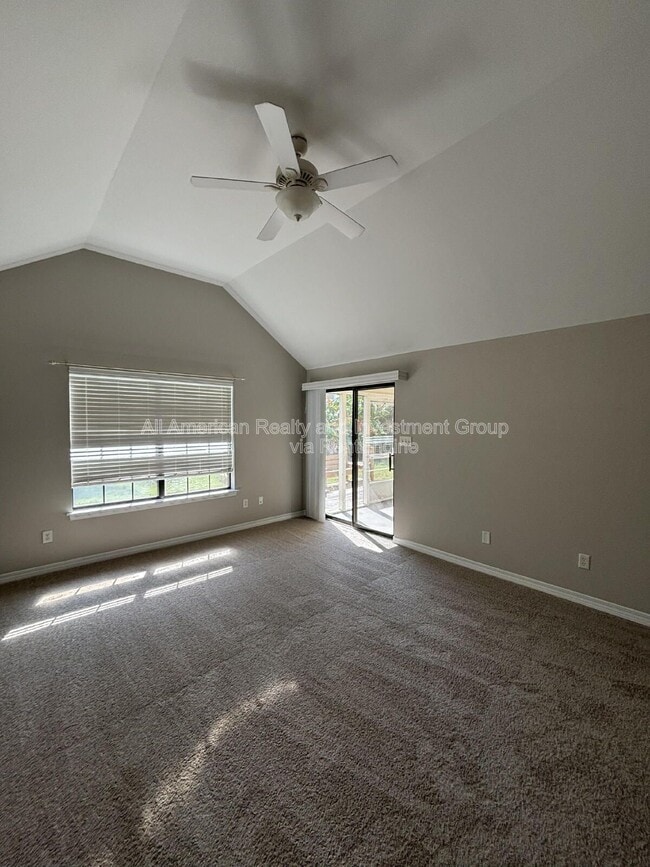 Photo - 148 Long Pointe Dr