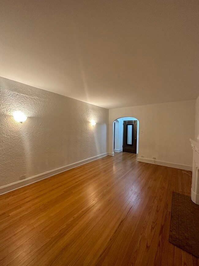 Photo - 2333 W Farwell Ave Unit 1S