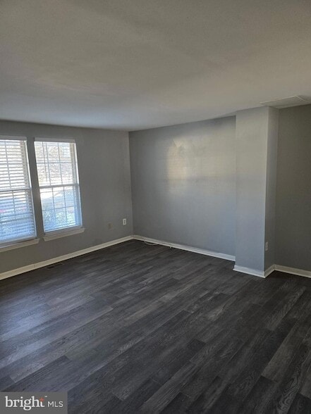 Photo - 8910 Pembrook Woods