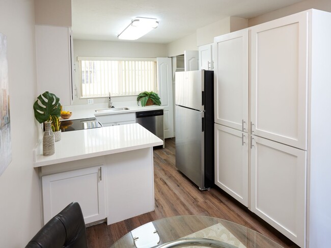 Photo - Riverside 1468-70 Unidad 1468