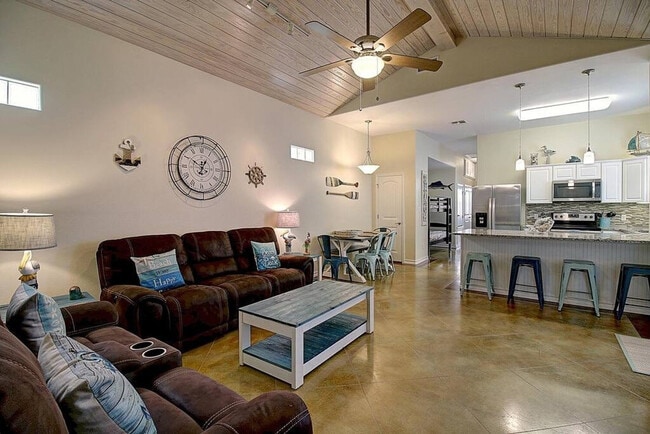 Photo - 2212 TX-361 Unit SI ID1023176P