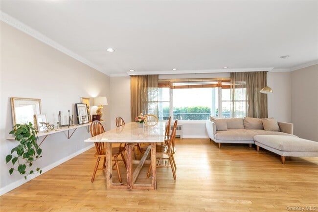 Photo - 1443 Park St