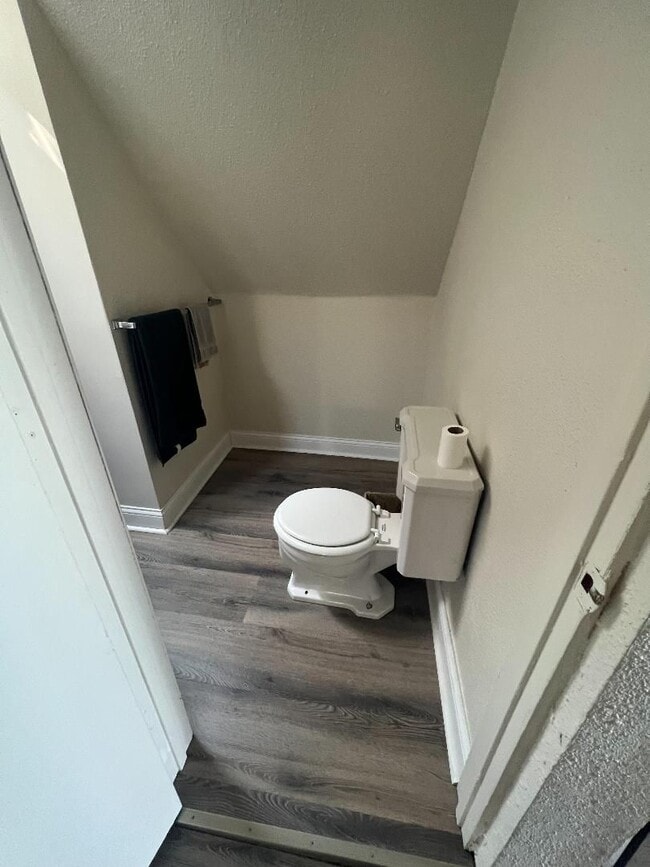 Photo - 2111 Gordon Ave
