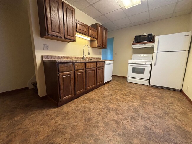 Photo - 317-319 18th Ave Moline, IL Unidad 317