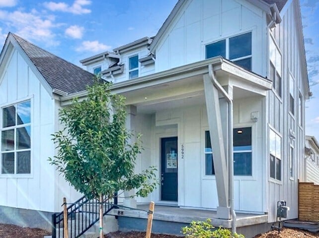 Photo - 5992 N Fulton St