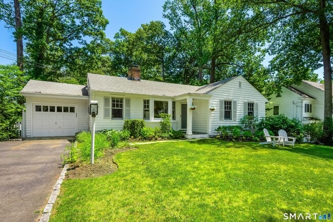 Photo - 322 Noroton Ave