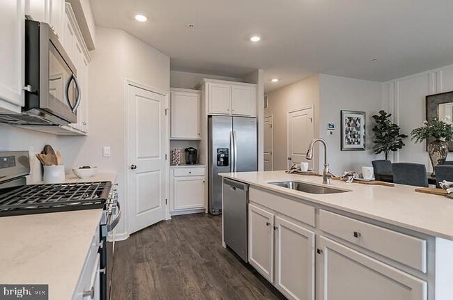 Photo - 1128 Meadowlark Dr