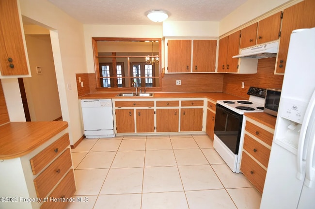 Photo - 909 Candlebrook Ln