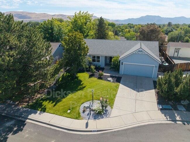 970 Teresa Pl