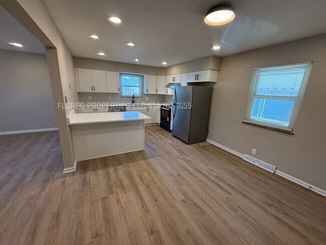 Photo - 4406 Glenmawr Ave